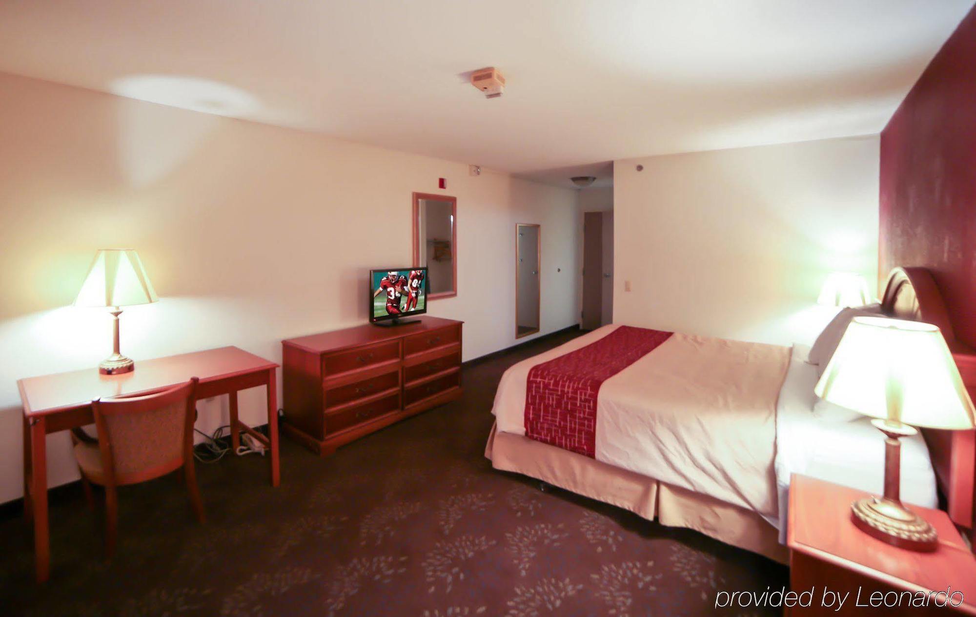 Red Roof Inn Evansville Stacer Экстерьер фото